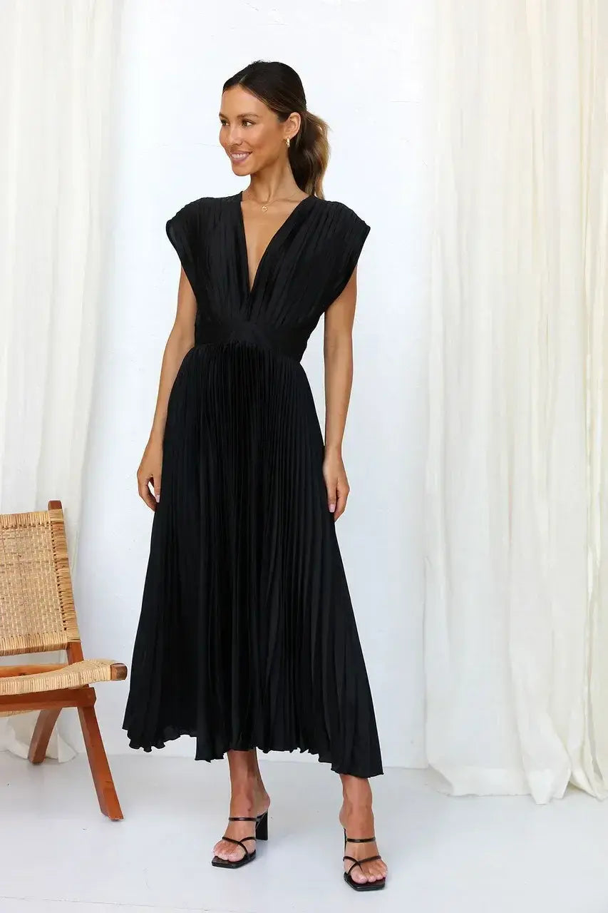Fada | Vestido plisado con escote profundo