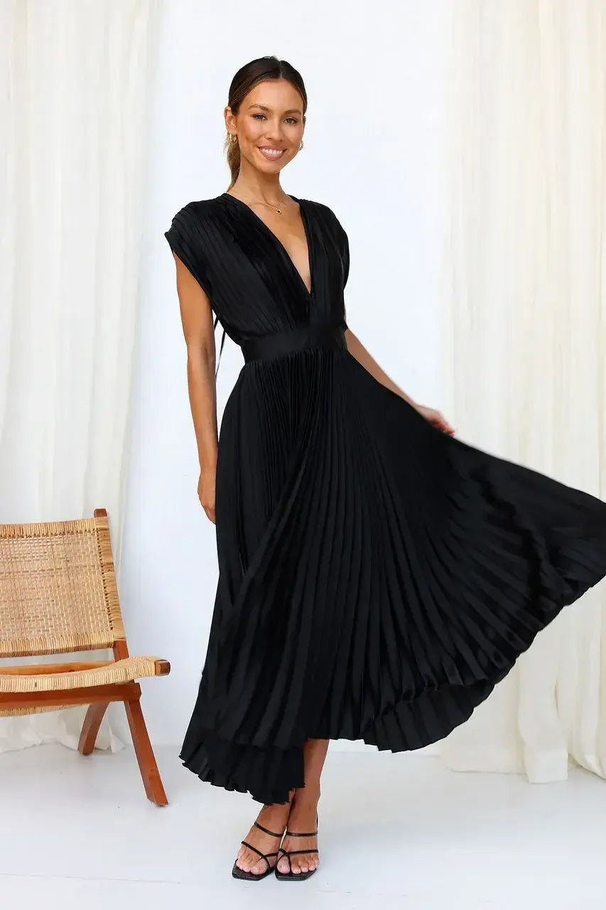 Fada | Vestido plisado con escote profundo