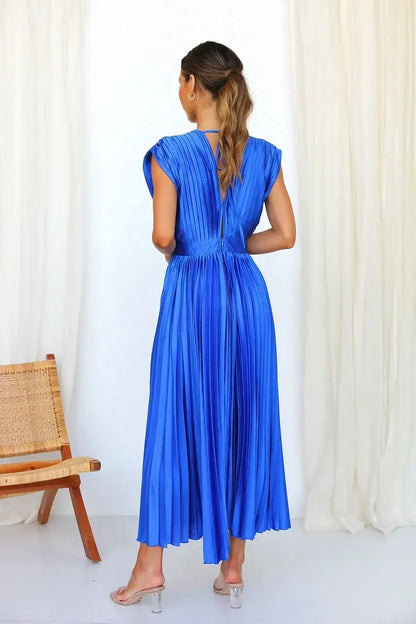 Fada | Vestido plisado con escote profundo