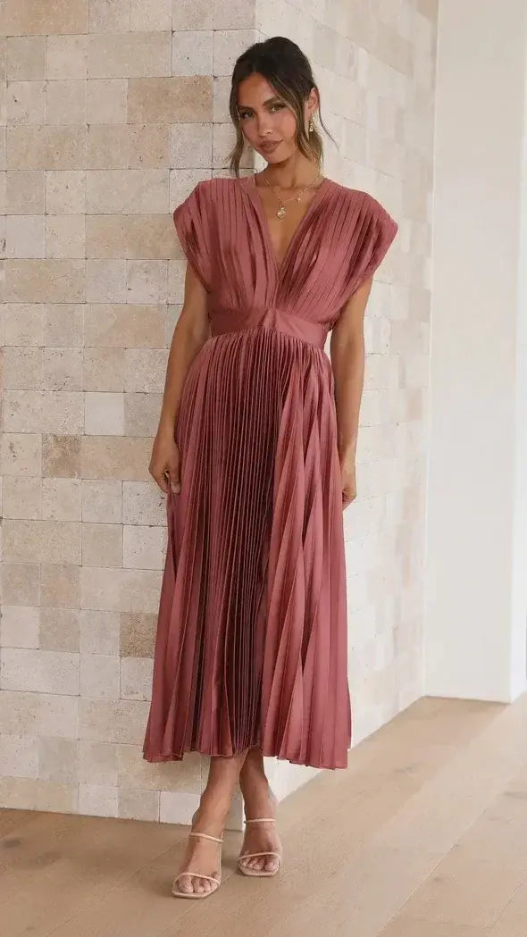 Fada | Vestido plisado con escote profundo