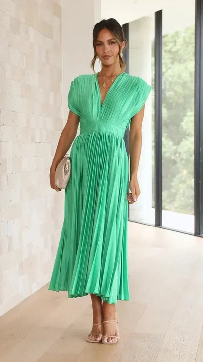 Fada | Vestido plisado con escote profundo