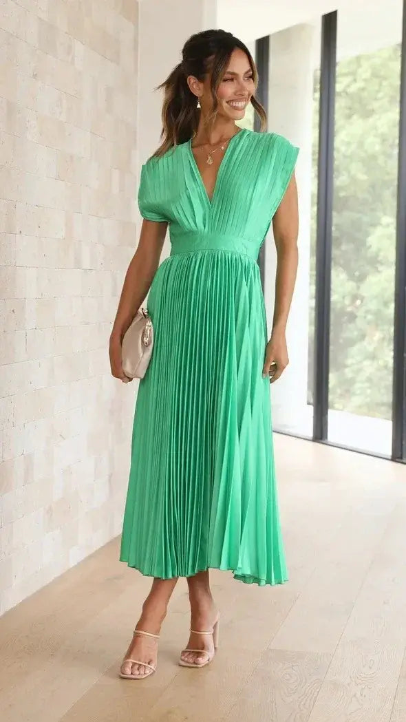 Fada | Vestido plisado con escote profundo